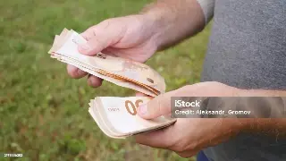 新手入门：深圳金融网站初期理财建议与规划 poster