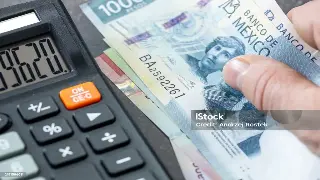 深圳借款“避雷针”：别让“套路贷”毁了你的美好生活！ poster